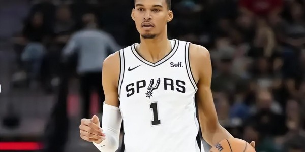 爱游戏体育app下载-从马刺老大变成球队“配角”！打了6年NBA，他总算找到自己的定位