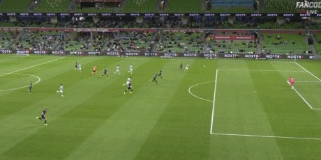 爱游戏体育登录入口-墨尔本城2-1逆转奥克兰FC，卡普托点射，梅梅蒂破门