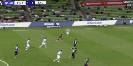 爱游戏体育登录入口-墨尔本城2-1逆转奥克兰FC，卡普托点射，梅梅蒂破门